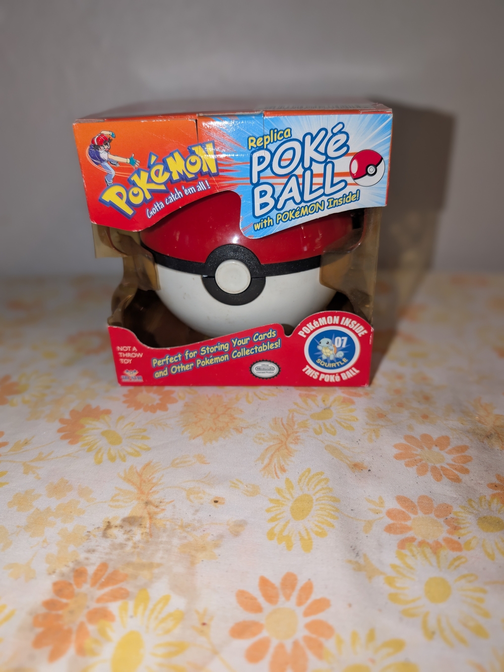 Replica Poké Ball Storage Toy - Red & White